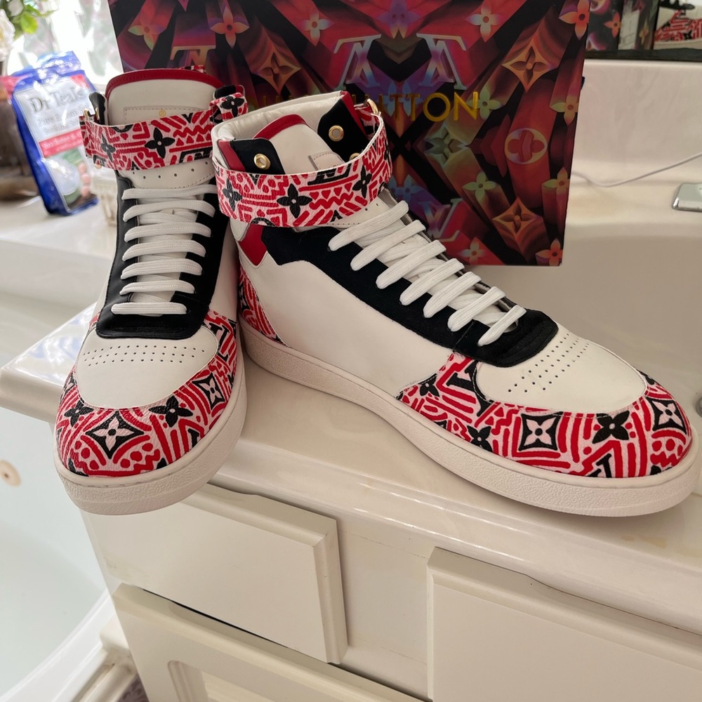 Men’s designer inspired hi top sneakers. New. Sz 11